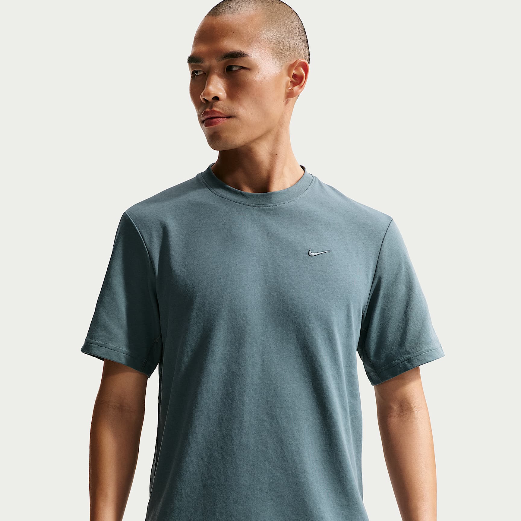 Nike Dri-FIT Primary Men's Training T-Shirt. Nike JP